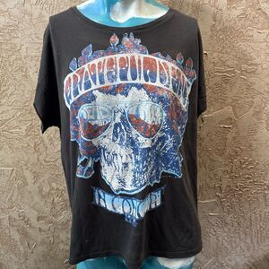 Grateful Dead T-Shirt XL Junk Food 2013 Skull Roses In Concert Destroyed Sleeves